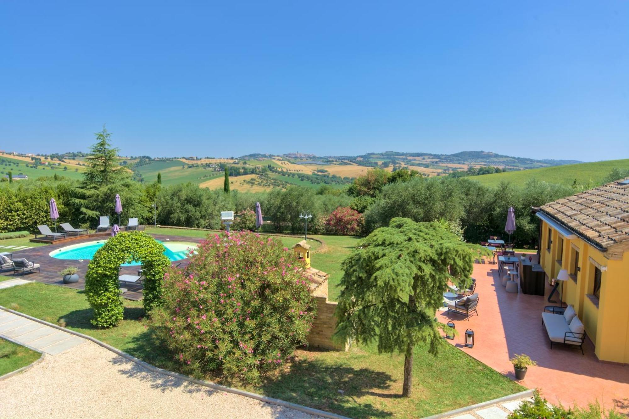 Villa Morro Suites Morrovalle Exterior photo